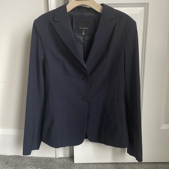 The Limited Jackets & Blazers - The Limited navy blue blazer size 8! Basic two button blazer.